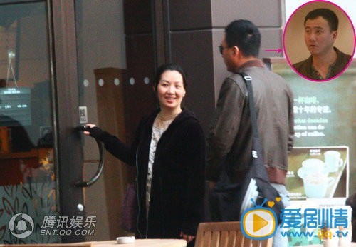 胡军胡军与家人
 胡军高清写真_胡军高清剧照