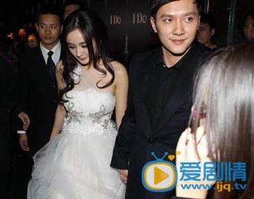 冯绍峰与杨幂合照
 冯绍峰高清写真_冯绍峰高清剧照