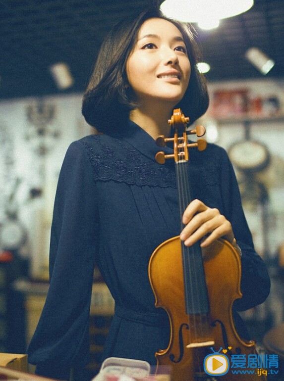 李依玲文艺写真
 李依玲高清写真_李依玲高清剧照