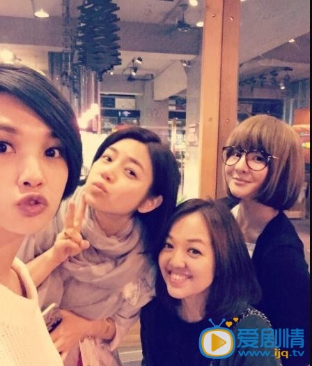 陈妍希嘟嘴卖萌照
 陈妍希高清写真_陈妍希高清剧照