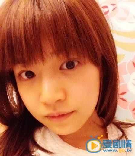 陈妍希嘟嘴卖萌照
 陈妍希高清写真_陈妍希高清剧照