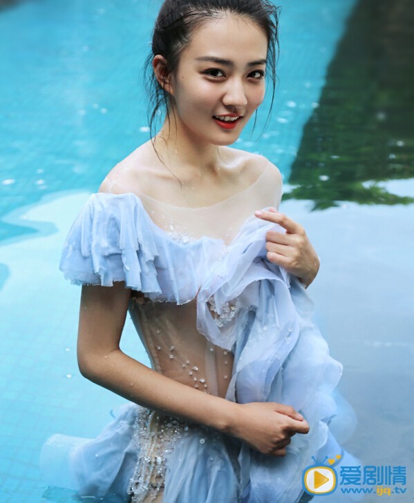 徐璐水中性感写真
 徐璐高清写真_徐璐高清剧照