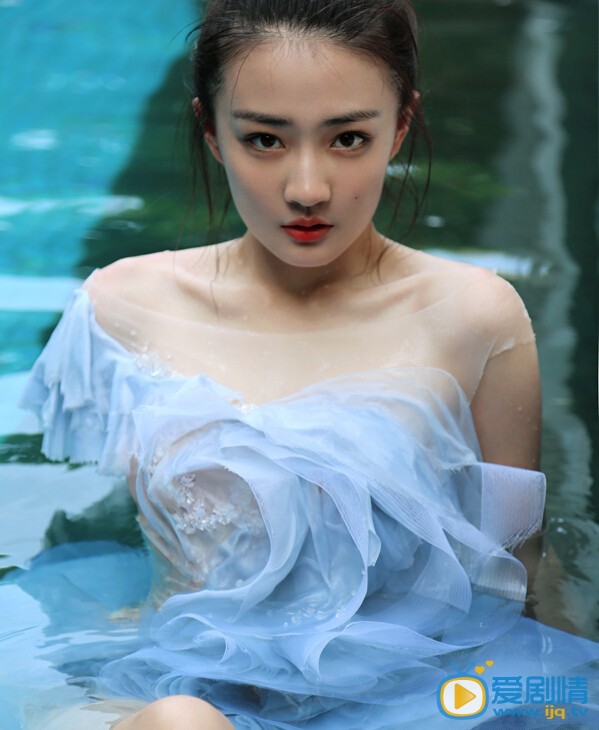 徐璐水中性感写真
 徐璐高清写真_徐璐高清剧照