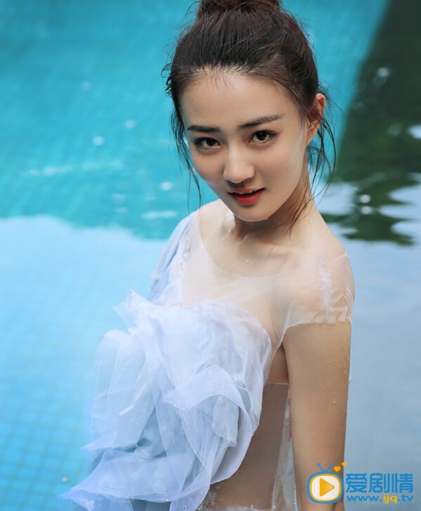 徐璐水中性感写真
 徐璐高清写真_徐璐高清剧照