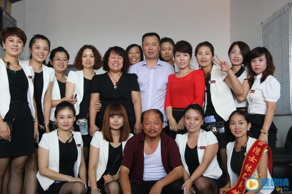 唐鉴军演出照
 唐鉴军高清写真_唐鉴军高清剧照