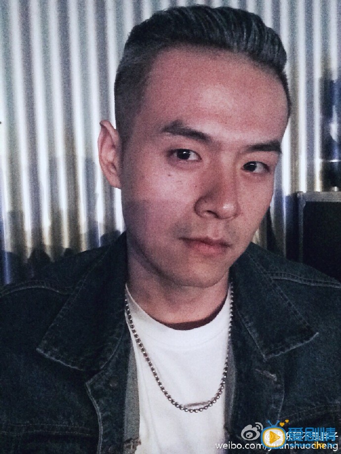 袁烁程生活照
 袁烁程高清写真_袁烁程高清剧照