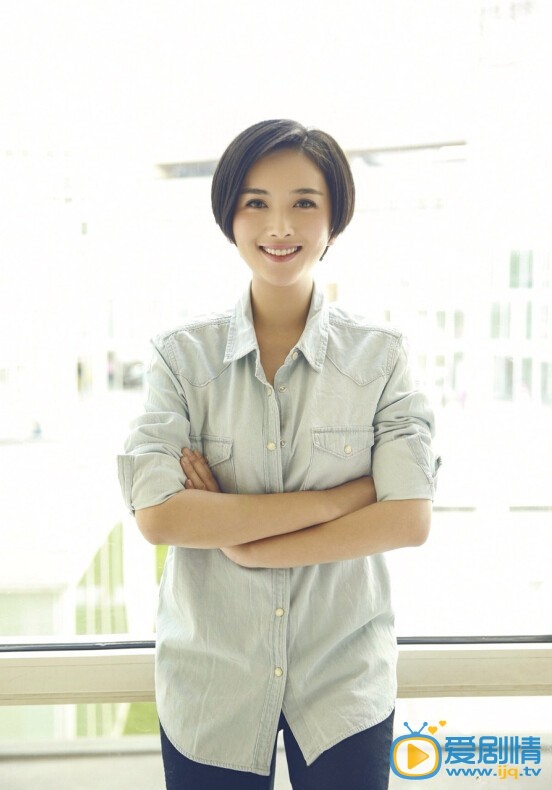 李依玲中性帅气写真
 李依玲高清写真_李依玲高清剧照