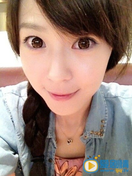 李金铭生活照
 李金铭高清写真_李金铭高清剧照