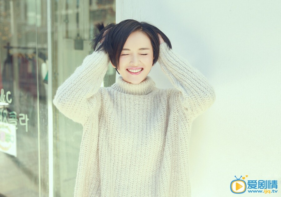 李依玲冬日温情写真
 李依玲高清写真_李依玲高清剧照