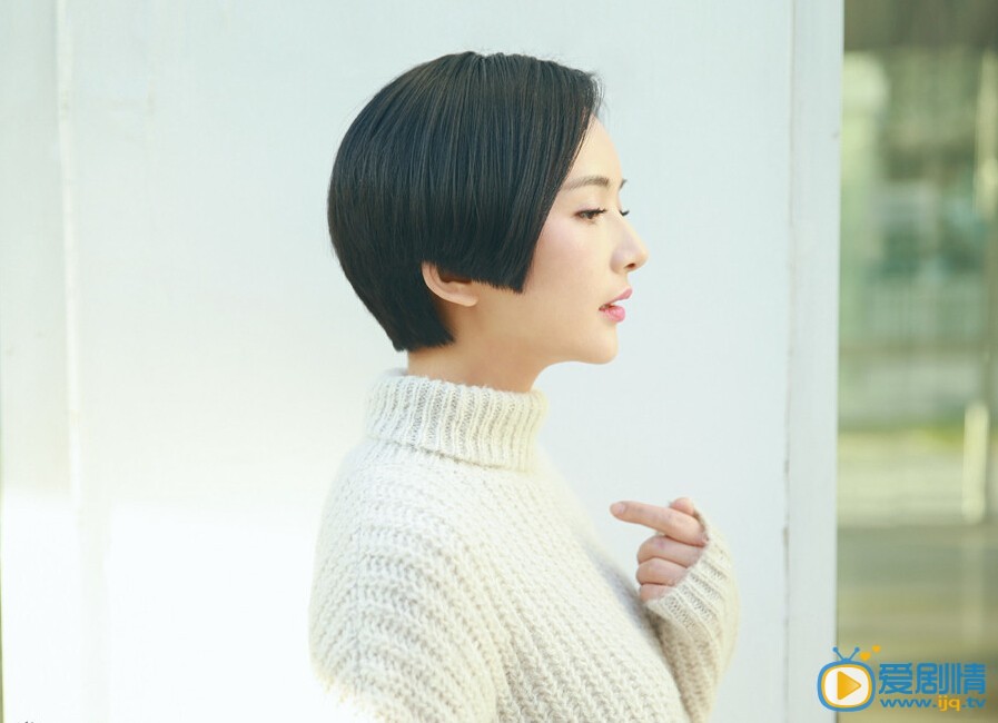 李依玲冬日温情写真
 李依玲高清写真_李依玲高清剧照