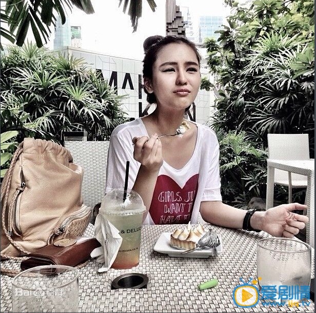 aom可爱的她
 aom高清写真_aom高清剧照