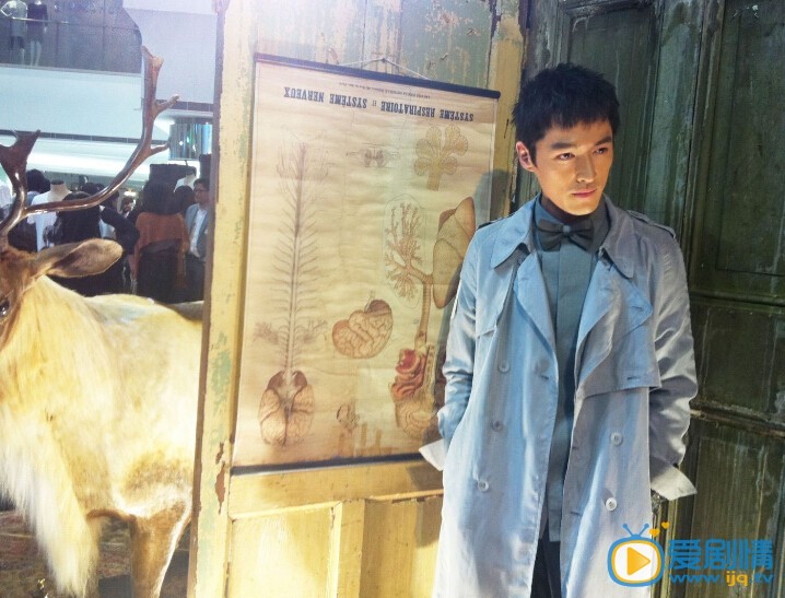 胡歌生活照
 胡歌高清写真_胡歌高清剧照