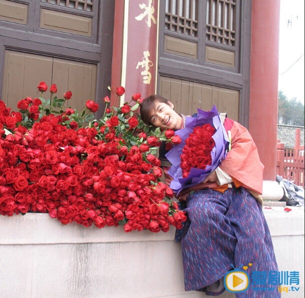 胡歌生活照
 胡歌高清写真_胡歌高清剧照