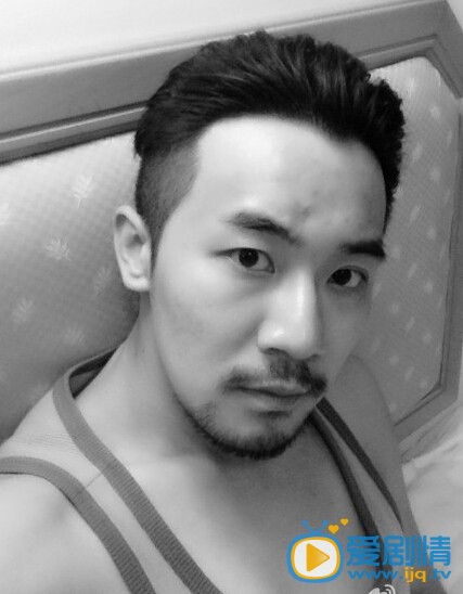 李德功常生活照
 李德功常高清写真_李德功常高清剧照