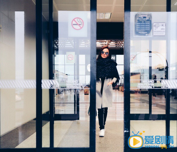 毛俊杰米兰时装照
 毛俊杰高清写真_毛俊杰高清剧照