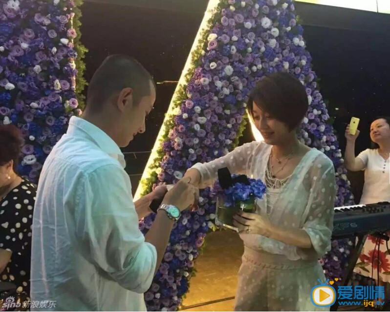 文章求婚照
 文章高清写真_文章高清剧照