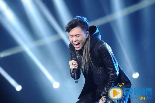 张玮演出照
 张玮高清写真_张玮高清剧照