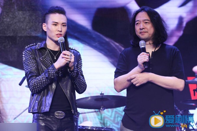 张玮演出照
 张玮高清写真_张玮高清剧照