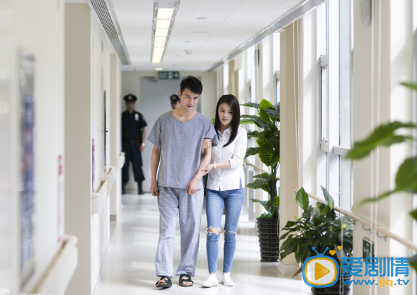 王凯《他来了请闭眼》剧照
 王凯高清写真_王凯高清剧照