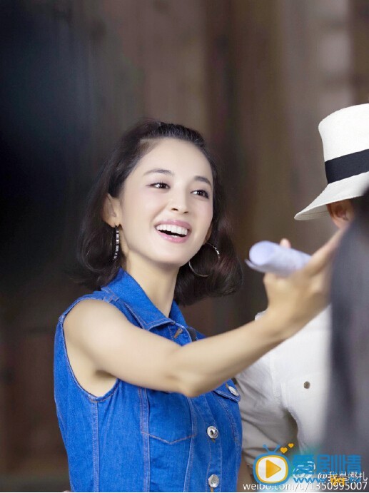古力娜扎活动照
 古力娜扎高清写真_古力娜扎高清剧照