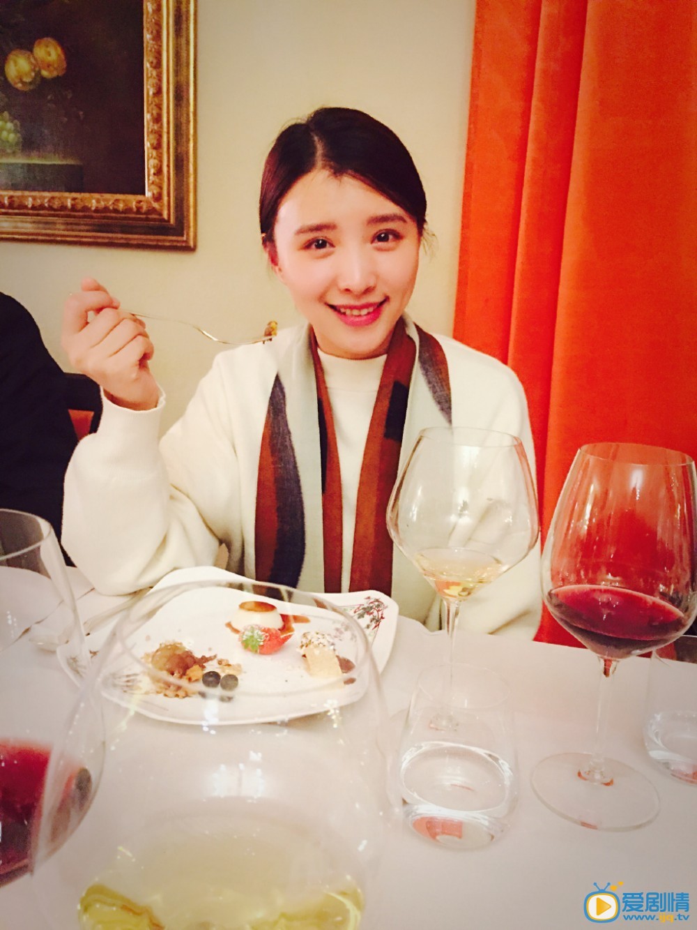 张杨果而生活照
 张杨果而高清写真_张杨果而高清剧照