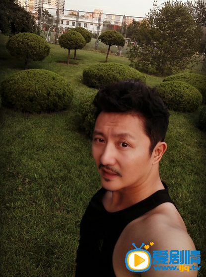 涂松岩生活照
 涂松岩高清写真_涂松岩高清剧照