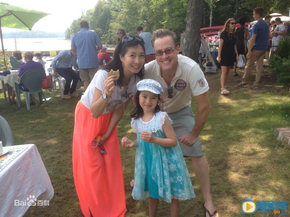 夏克立一家三口
 夏克立高清写真_夏克立高清剧照