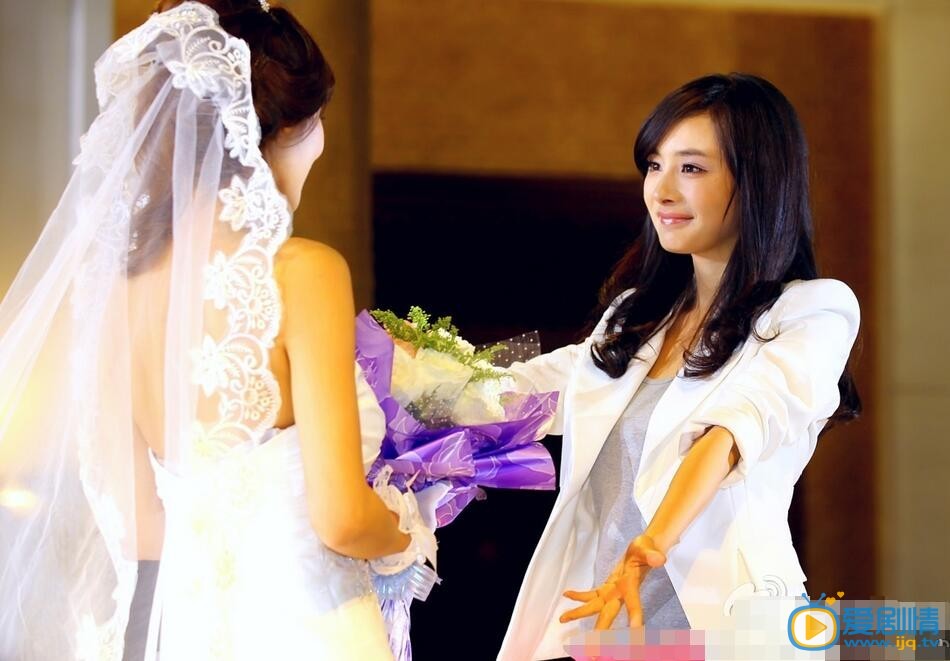 杨幂《命运交响曲》剧照
 杨幂高清写真_杨幂高清剧照