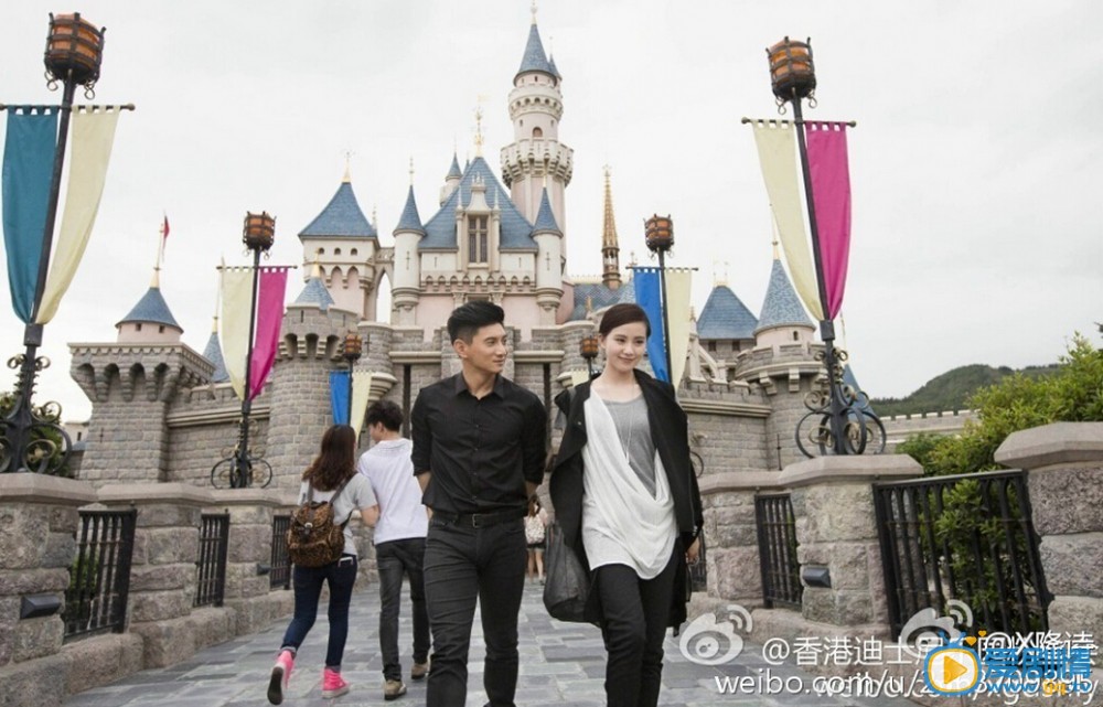 刘诗诗和老公吴奇隆亲密合影照
 刘诗诗高清写真_刘诗诗高清剧照
