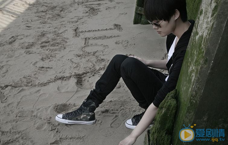 李宇春写真
 李宇春高清写真_李宇春高清剧照