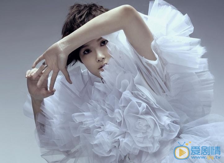 李宇春写真
 李宇春高清写真_李宇春高清剧照
