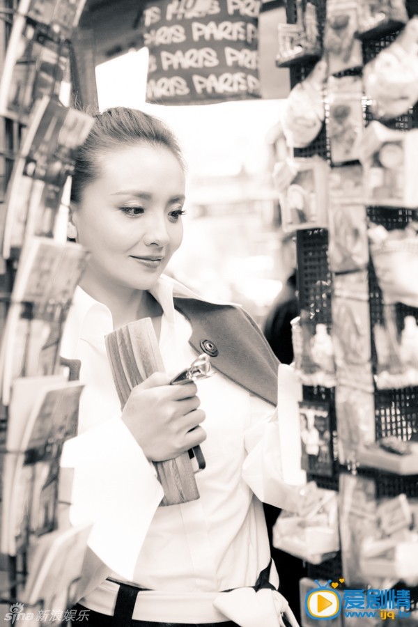 孙茜黑白复古街拍大片
 孙茜高清写真_孙茜高清剧照