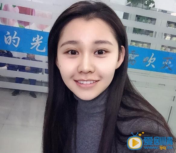 阿丽亚生活照
 阿丽亚高清写真_阿丽亚高清剧照