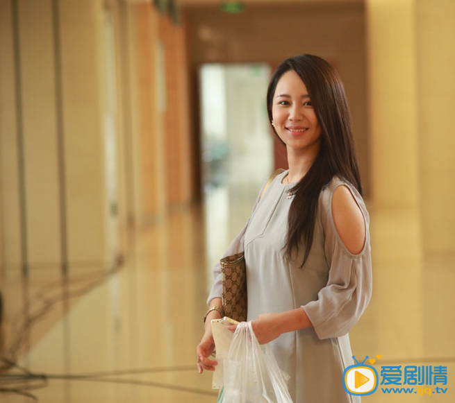 杨紫《时间都去哪儿了》剧照
 杨紫高清写真_杨紫高清剧照