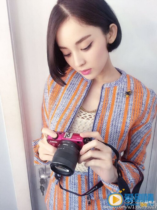 古力娜扎居家照
 古力娜扎高清写真_古力娜扎高清剧照