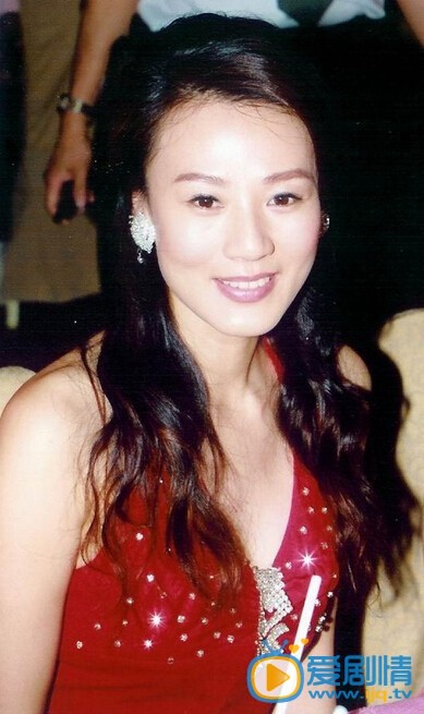 康华生活照
 康华高清写真_康华高清剧照