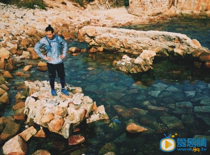 关智斌旅行照
 关智斌高清写真_关智斌高清剧照