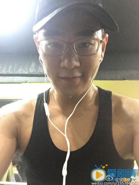 侯瑞祥生活照
 侯瑞祥高清写真_侯瑞祥高清剧照