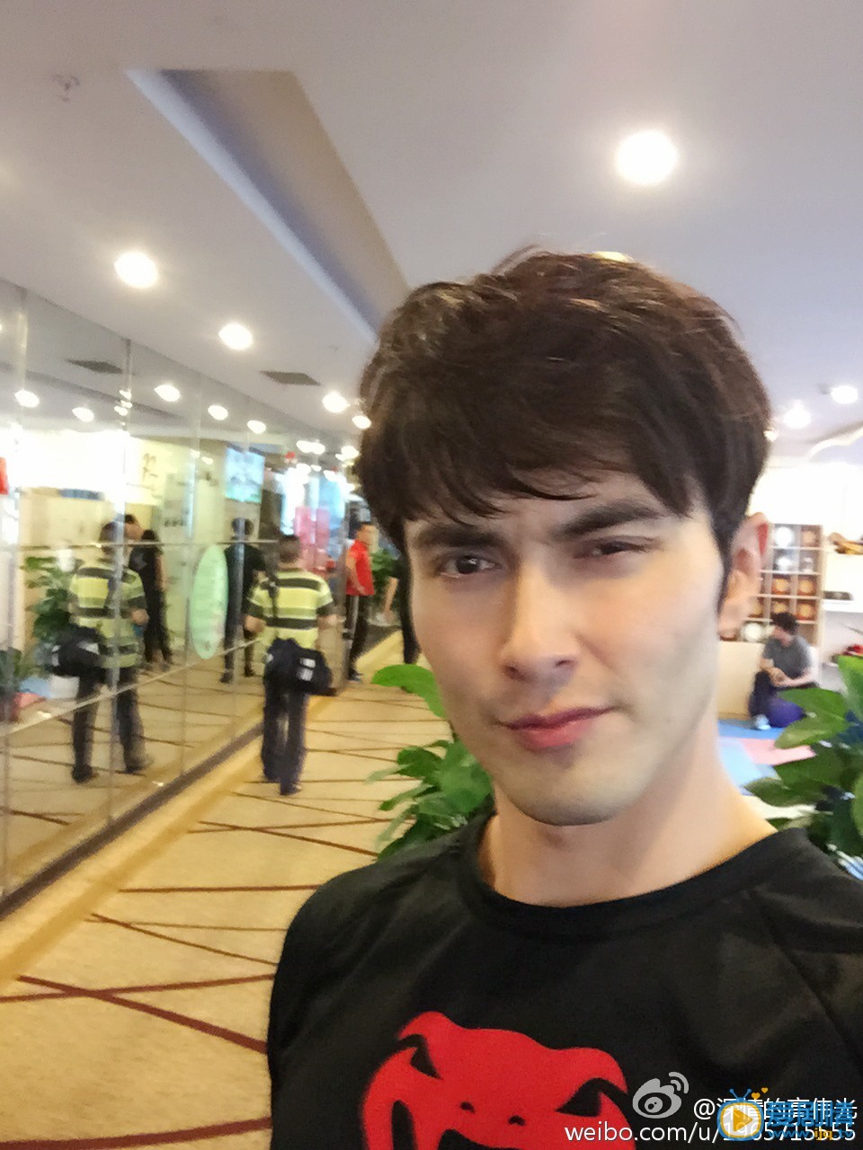 高伟光生活照
 高伟光高清写真_高伟光高清剧照
