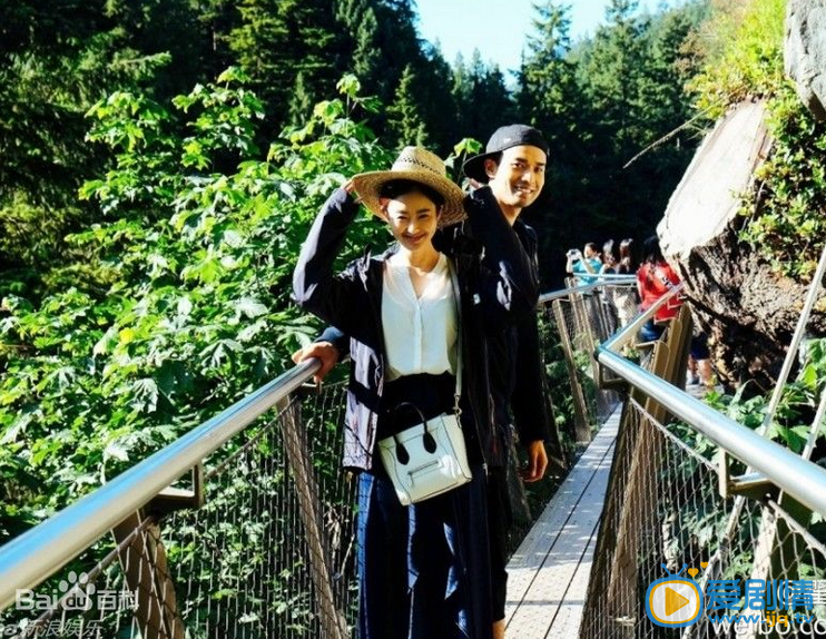 翟凌和老公合影
 翟凌高清写真_翟凌高清剧照