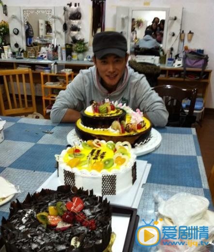 罗晋生活照
 罗晋高清写真_罗晋高清剧照
