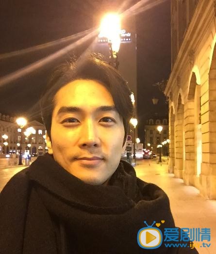 宋承宪生活照
 宋承宪高清写真_宋承宪高清剧照