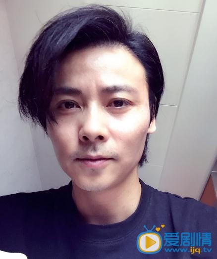 张晋生活照
 张晋高清写真_张晋高清剧照
