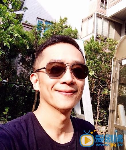 陈昭荣生活照
 陈昭荣高清写真_陈昭荣高清剧照