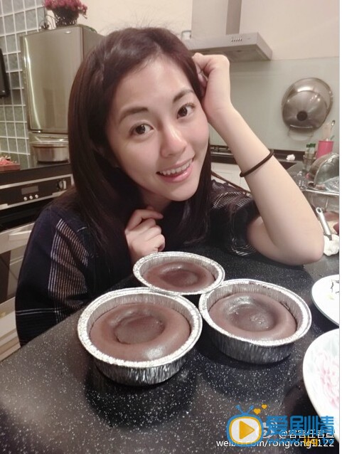 任容萱生活照
 任容萱高清写真_任容萱高清剧照