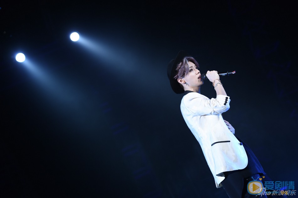 鹿晗演唱会照片
 鹿晗高清写真_鹿晗高清剧照