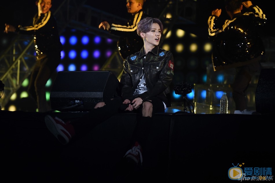 鹿晗演唱会照片
 鹿晗高清写真_鹿晗高清剧照