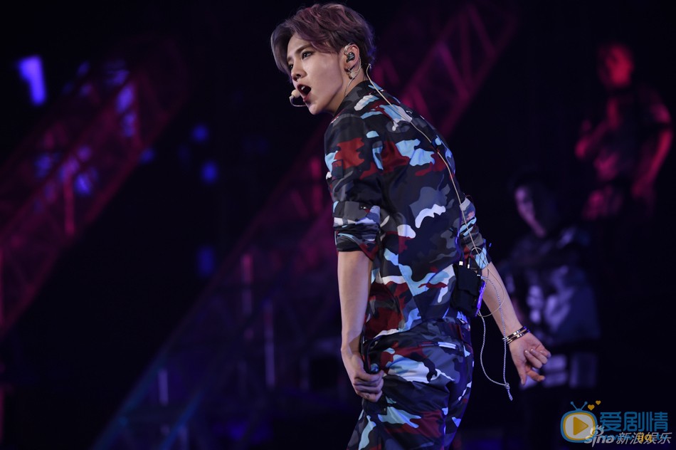 鹿晗演唱会照片
 鹿晗高清写真_鹿晗高清剧照