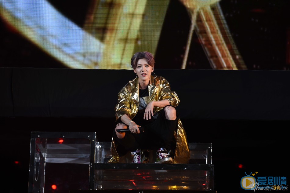 鹿晗演唱会照片
 鹿晗高清写真_鹿晗高清剧照