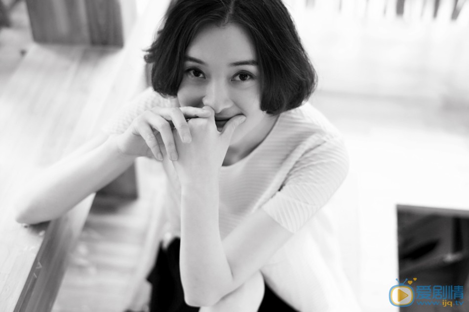 吴越纯洁白色写真
 吴越高清写真_吴越高清剧照